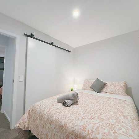 Modern & Stylish 3 Bedroom At Lowerhutt Lower Hutt Esterno foto
