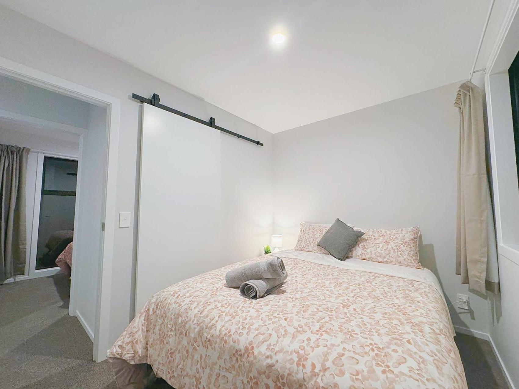 Modern & Stylish 3 Bedroom At Lowerhutt Lower Hutt Esterno foto